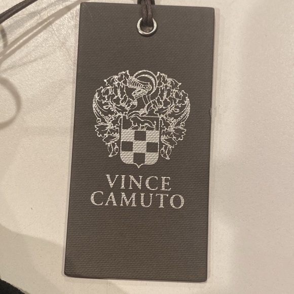 Medium Vince Camino Black top - new with tags - Picture 3 of 3